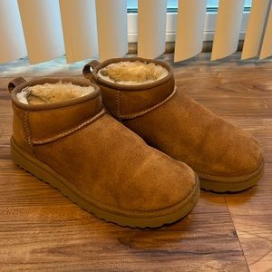 Ugg Boots Classic Ultra Mini Chesnut sz 9